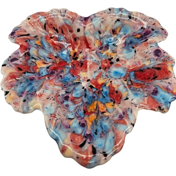 Pink Pottery Trinket Dish with Splatter Paint Design - Picture 6 of 9